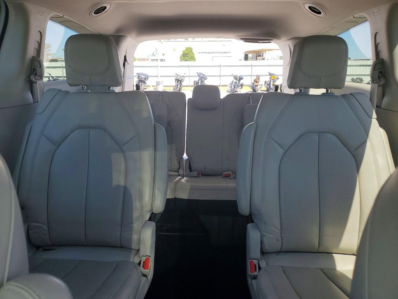 Chrysler Minivan Lxi