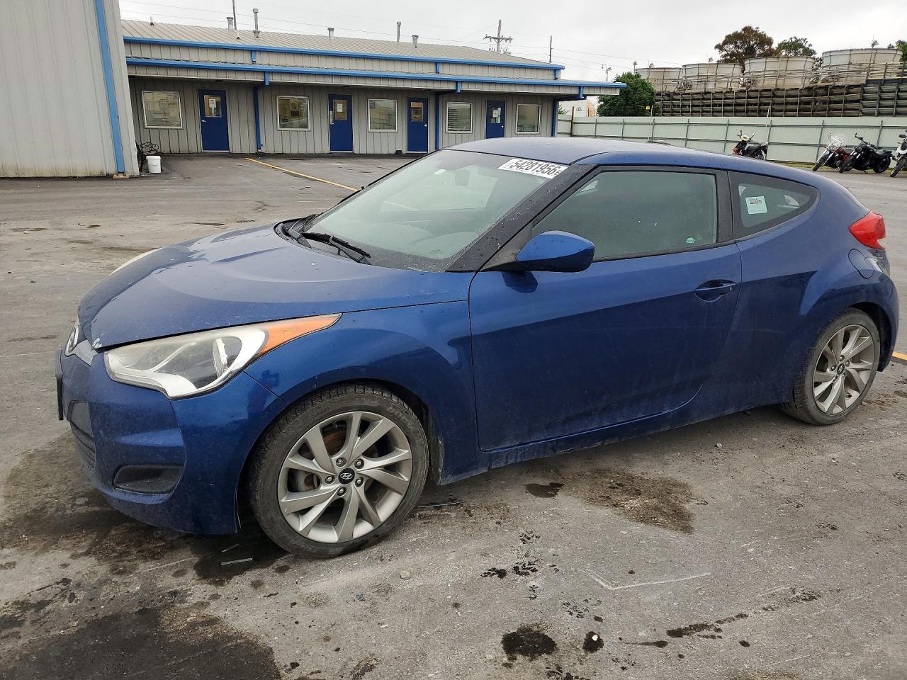 Salvage Hyundai VELOSTER Image