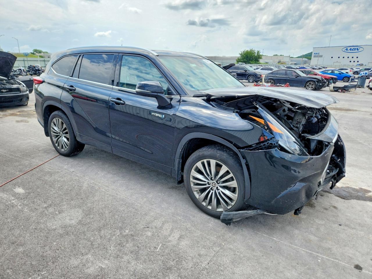 Toyota Highlander Hybrid Platinum