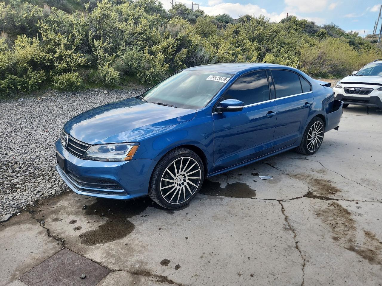 Salvage Volkswagen Jetta Image