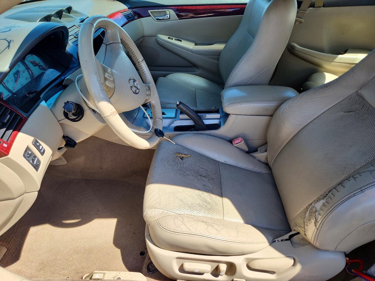 Toyota Camry Sle V6