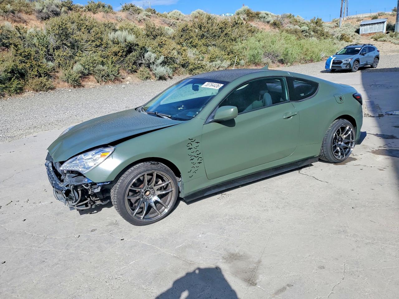 Salvage Hyundai Genesis Image