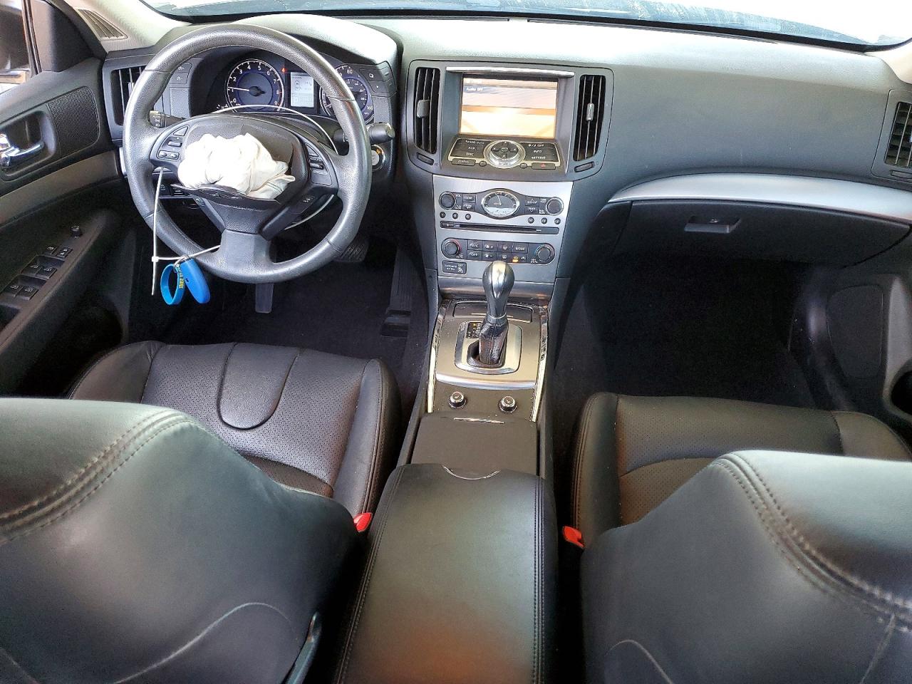 INFINITI Q40 Base