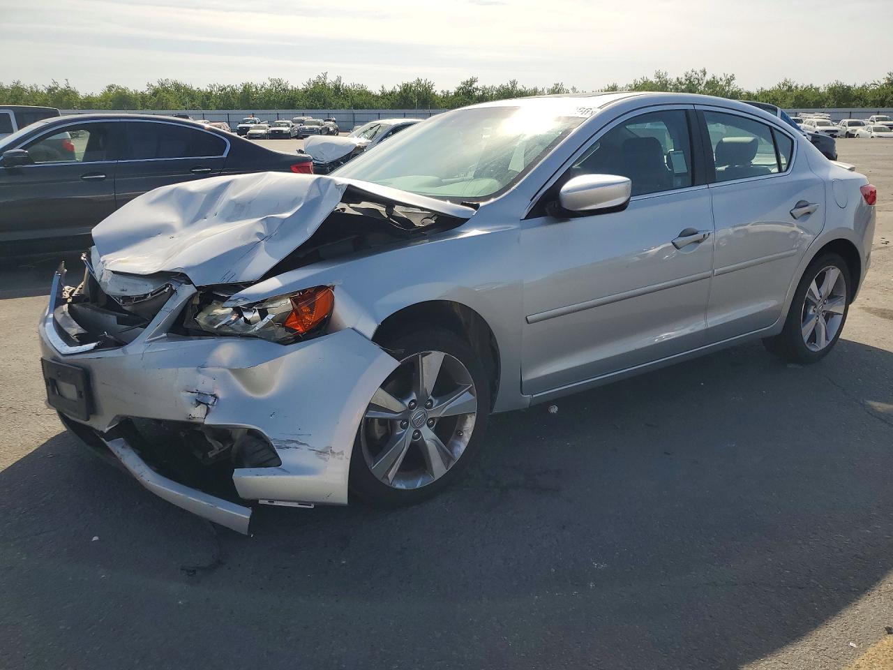 Salvage Acura ILX Image