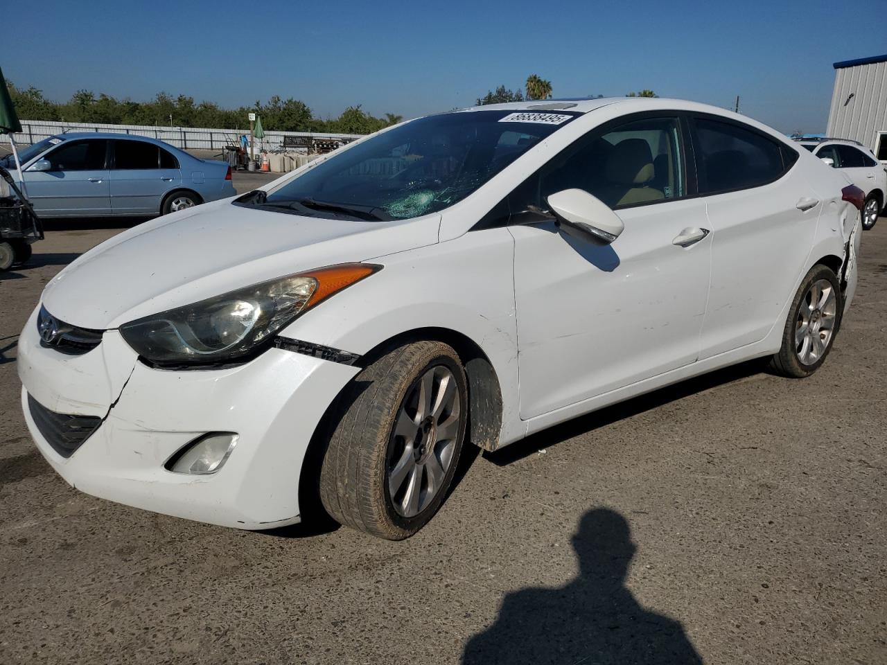Salvage Hyundai ELANTRA Image