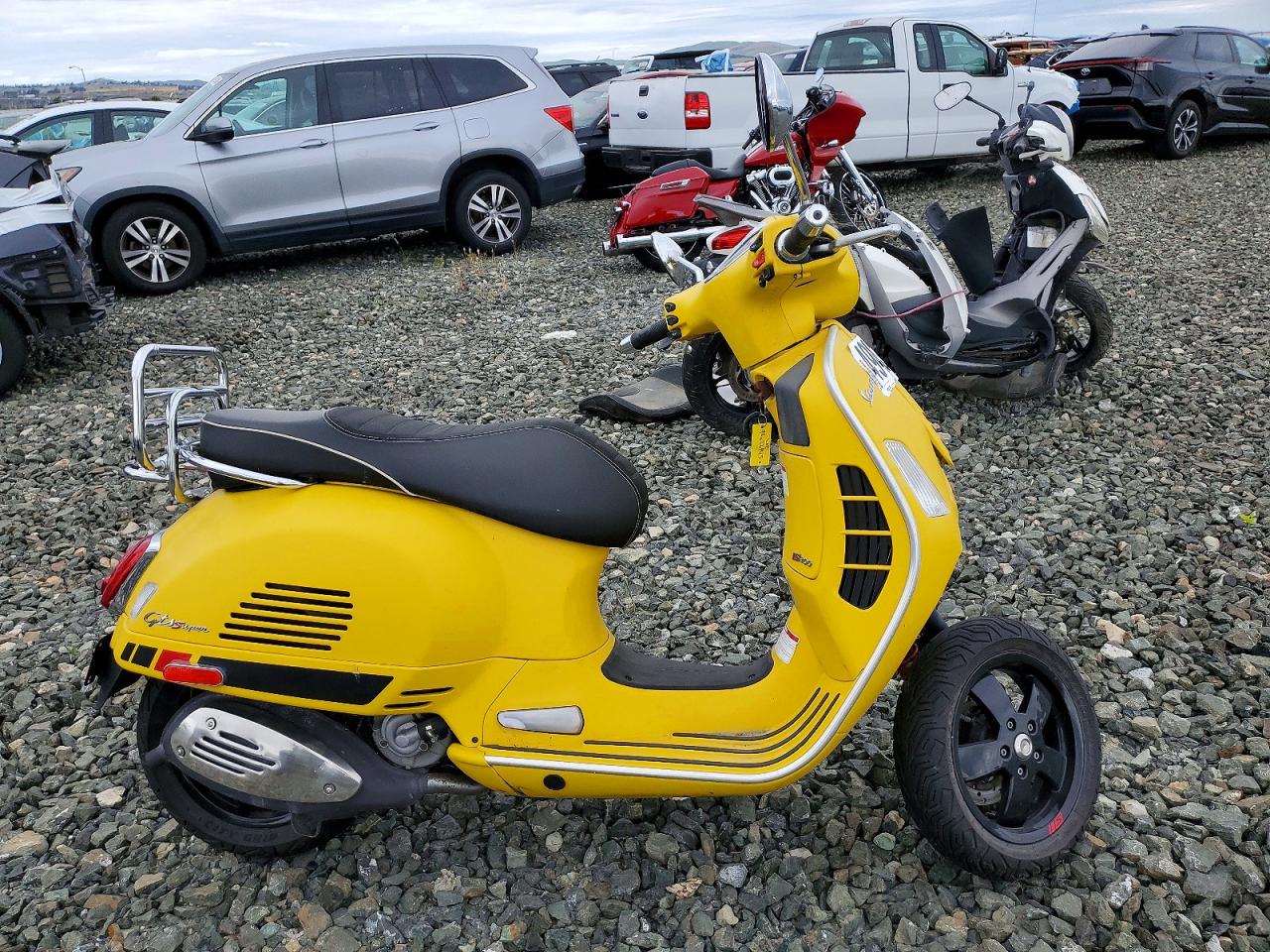 Salvage Vespa Other Image