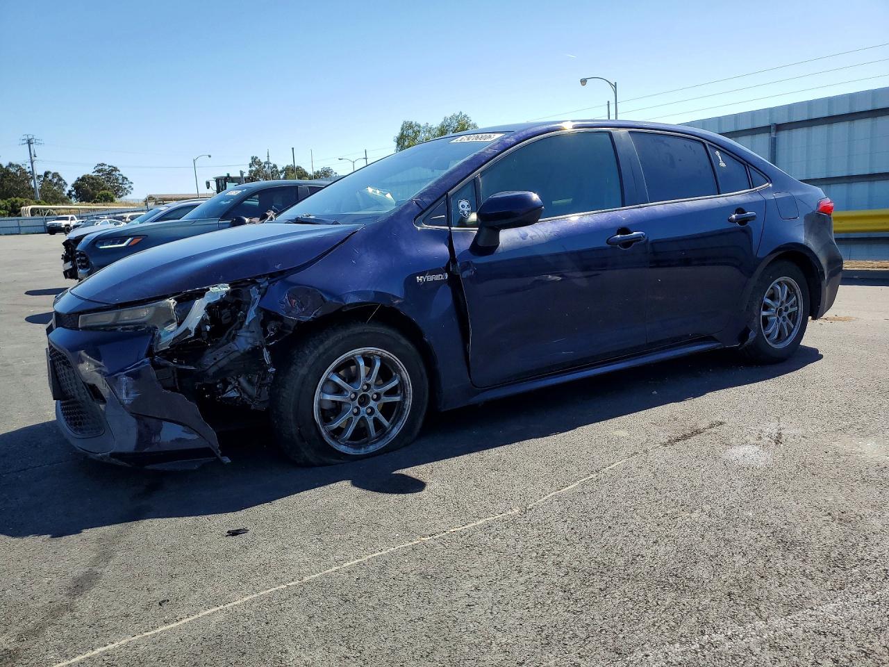 Salvage Toyota Corolla Image