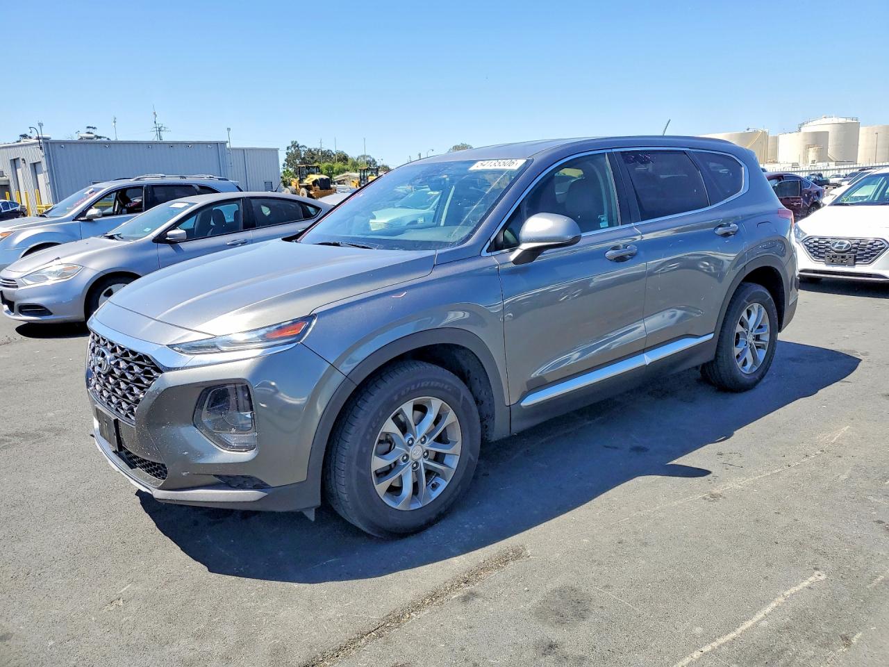 Salvage Hyundai SANTA FE Image
