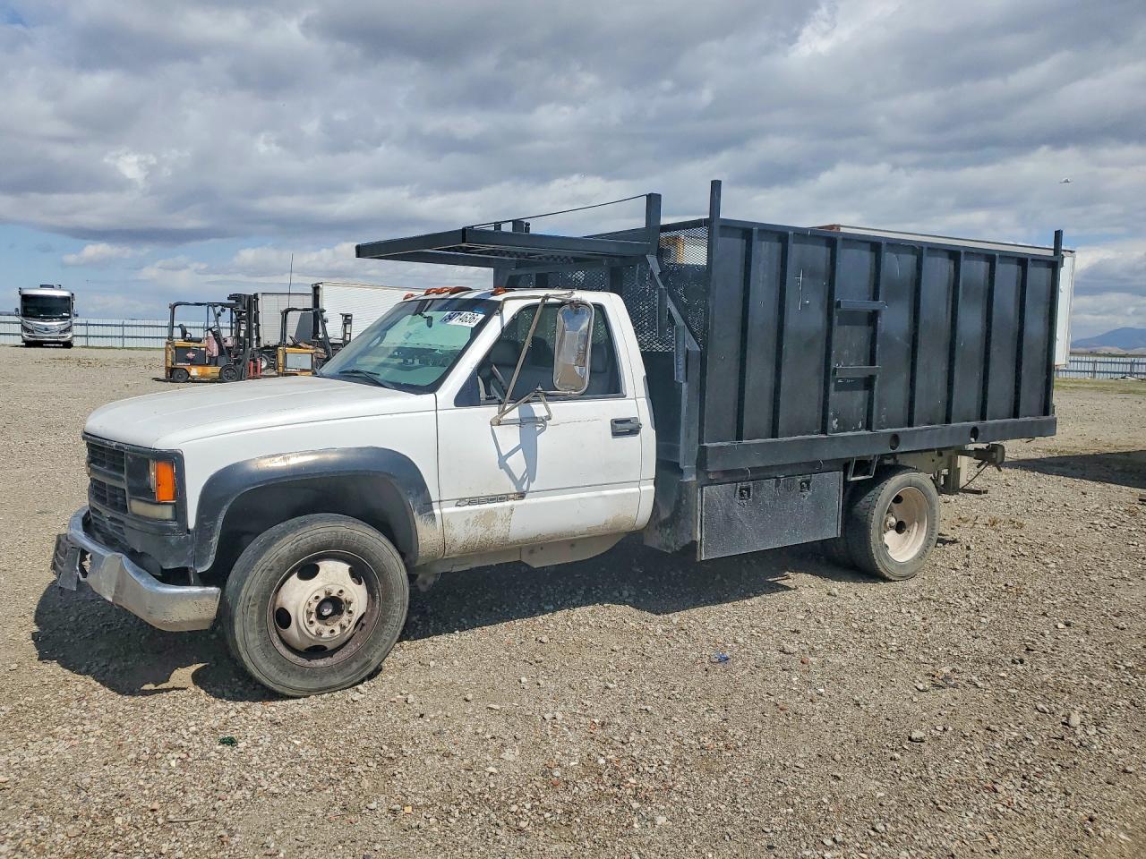 Salvage Chevrolet Gmt Image