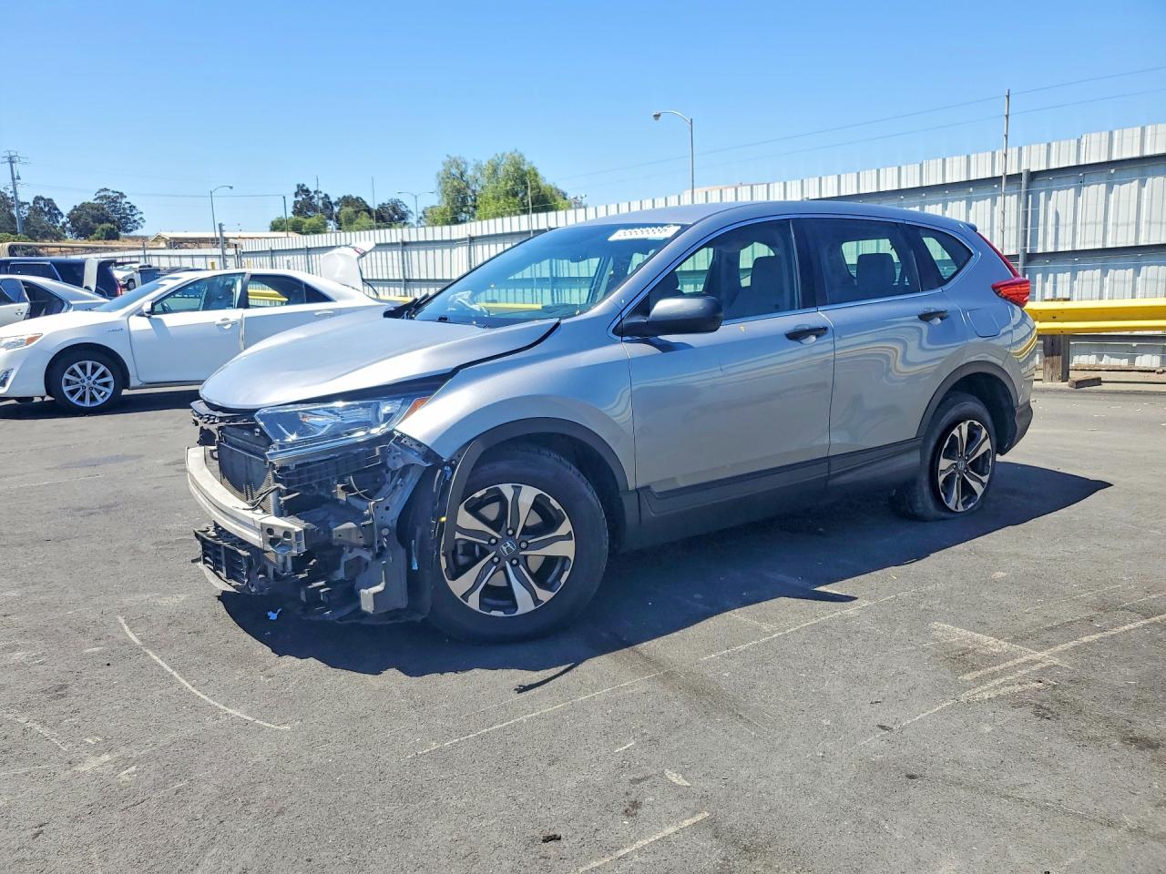 Salvage Honda Crv Image