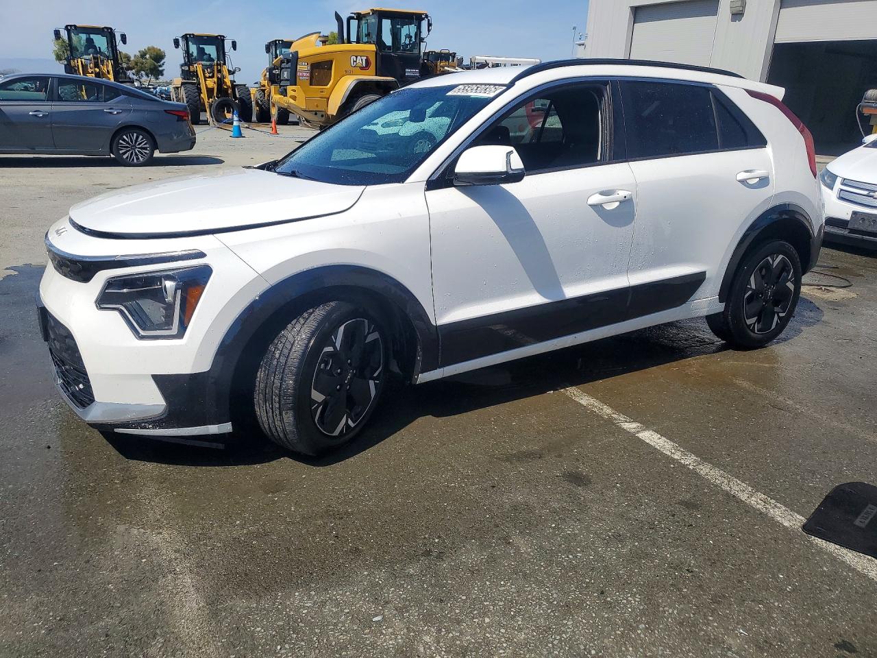 Salvage Kia Niro Image