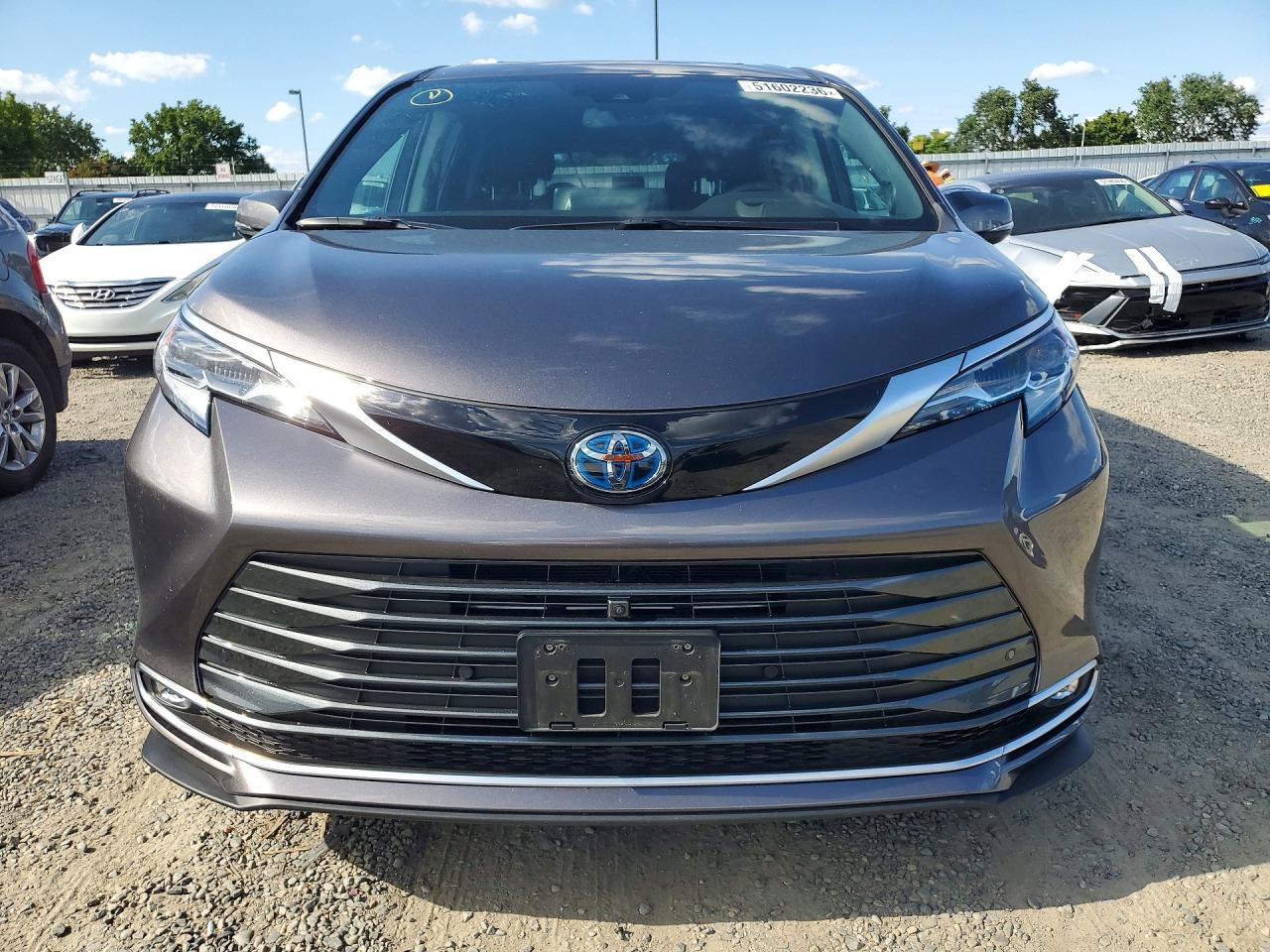 Toyota Sienna Platinum 7-passenger