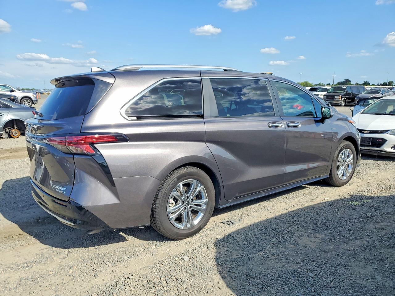 Toyota Sienna Platinum 7-passenger
