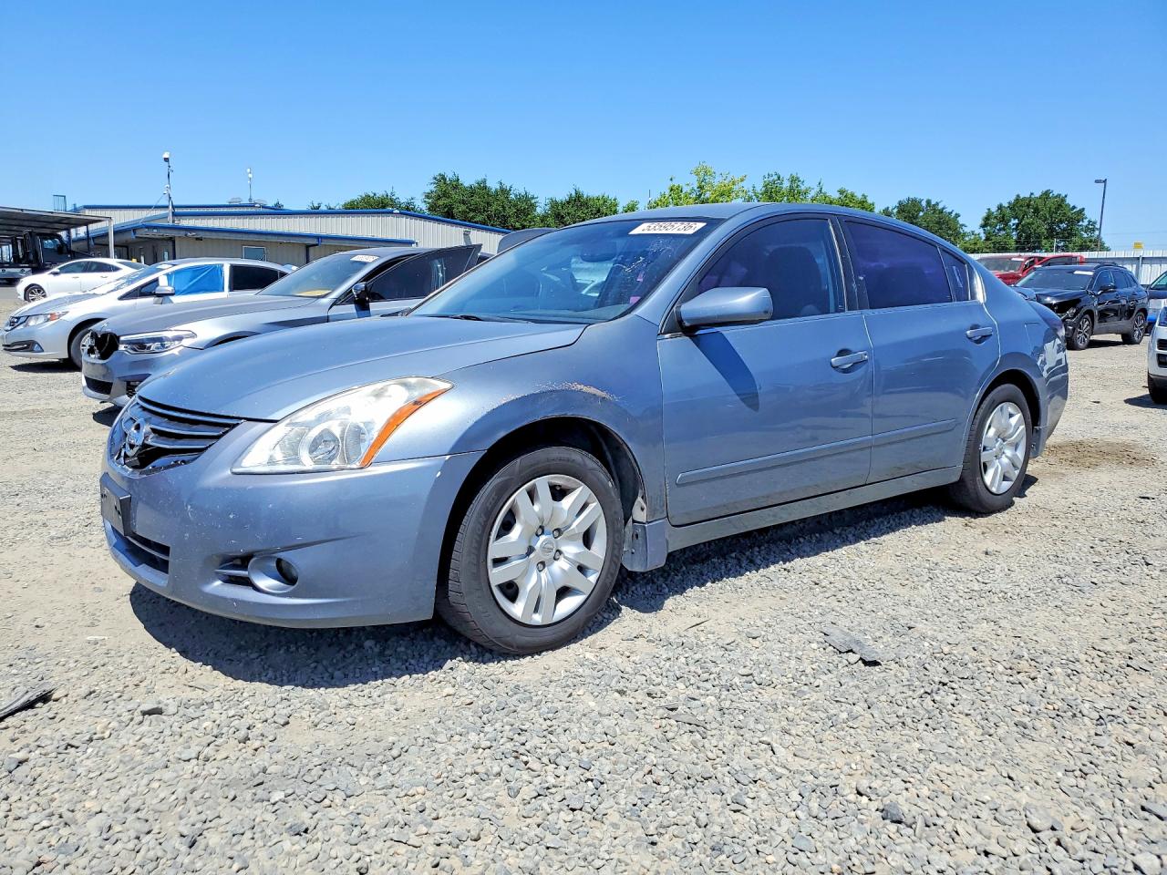 Salvage Nissan Altima Image