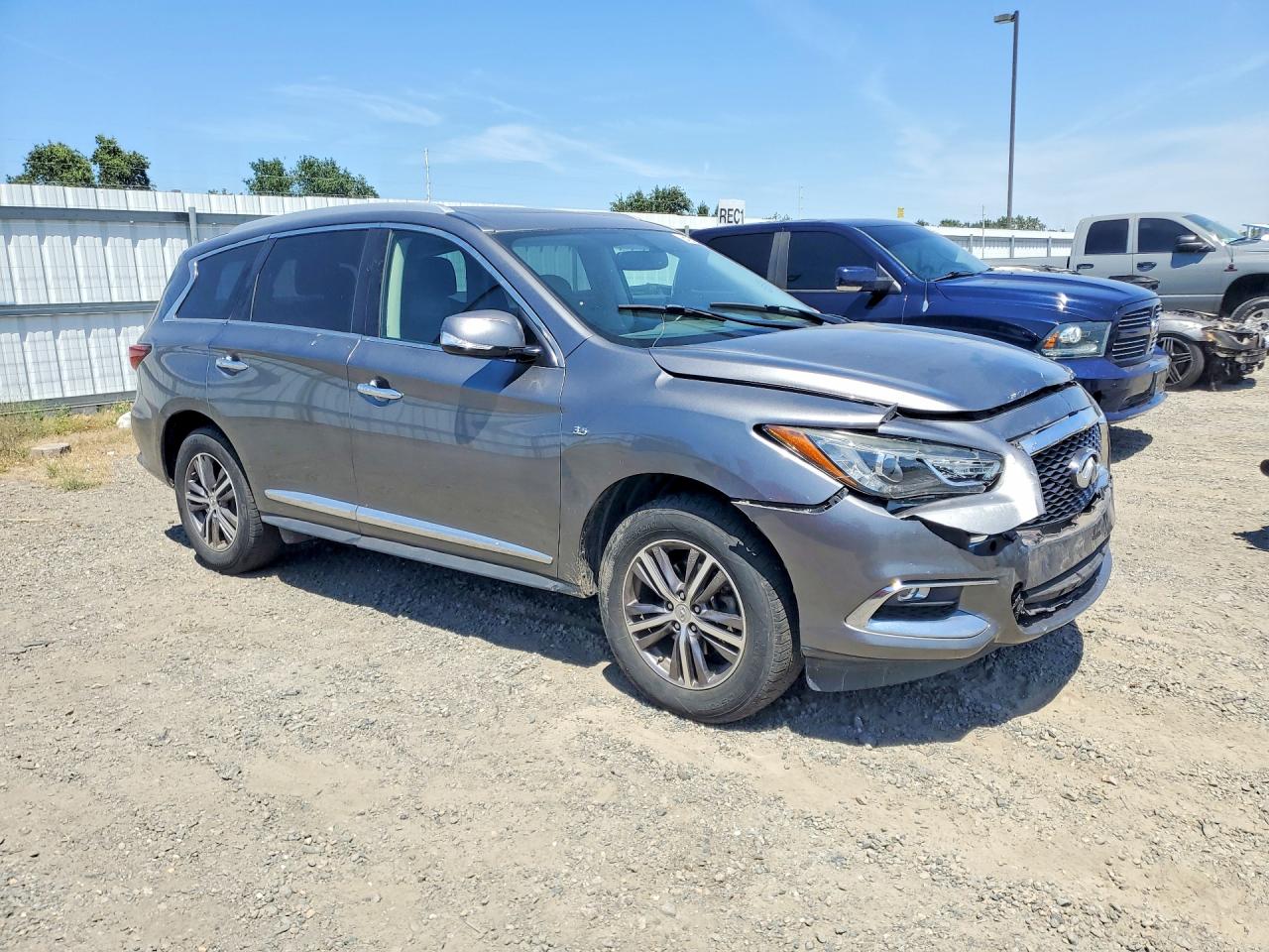 INFINITI Qx Base