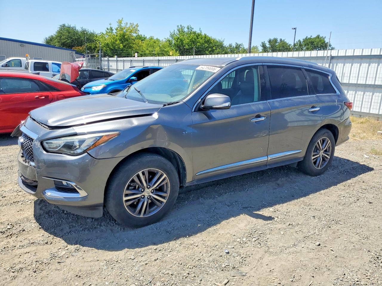 Salvage INFINITI Qx Image