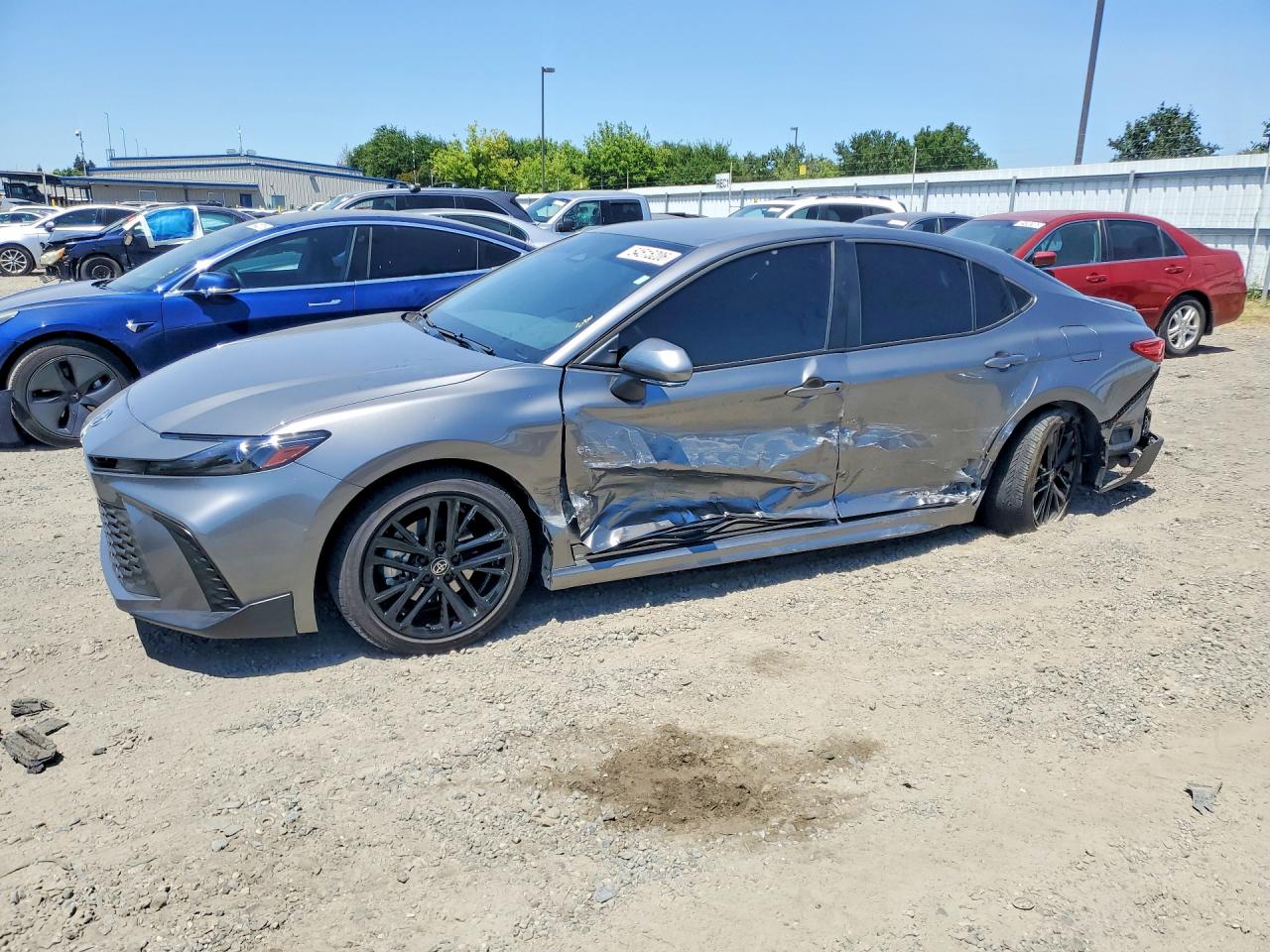 Salvage Toyota Camry Image