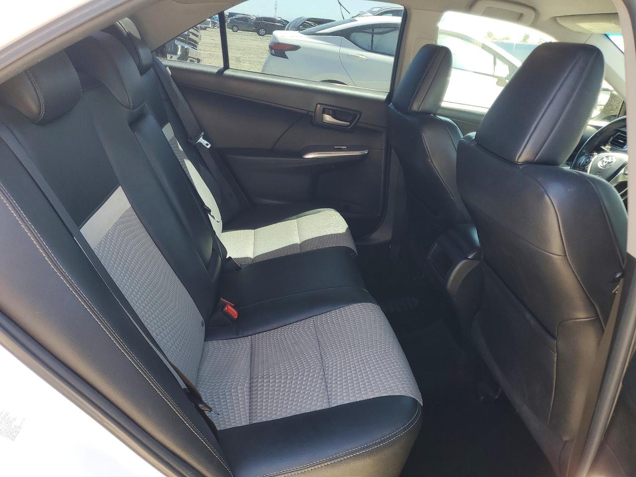 Toyota Camry Se