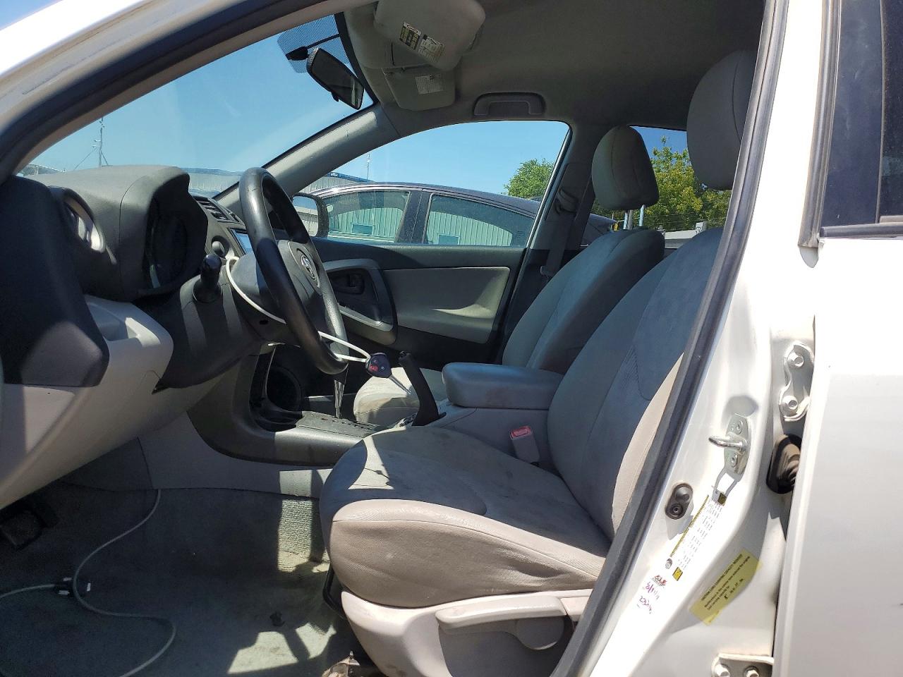 Toyota RAV4 Base