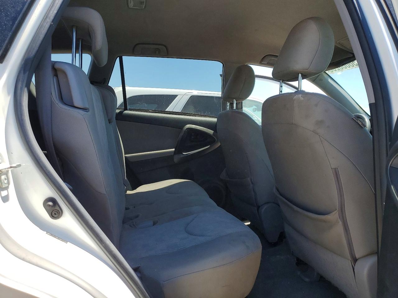 Toyota RAV4 Base