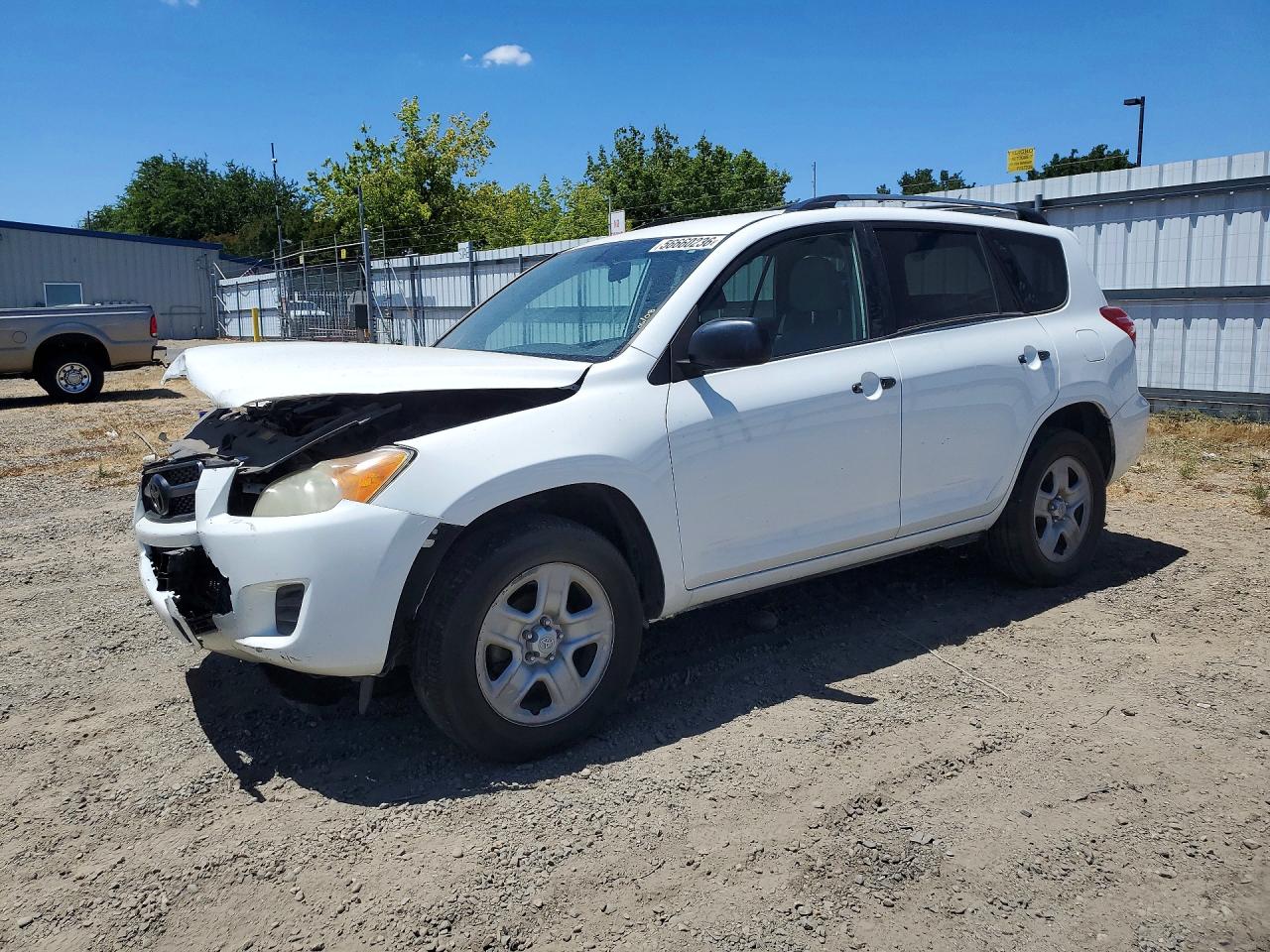 Salvage Toyota RAV4 Image