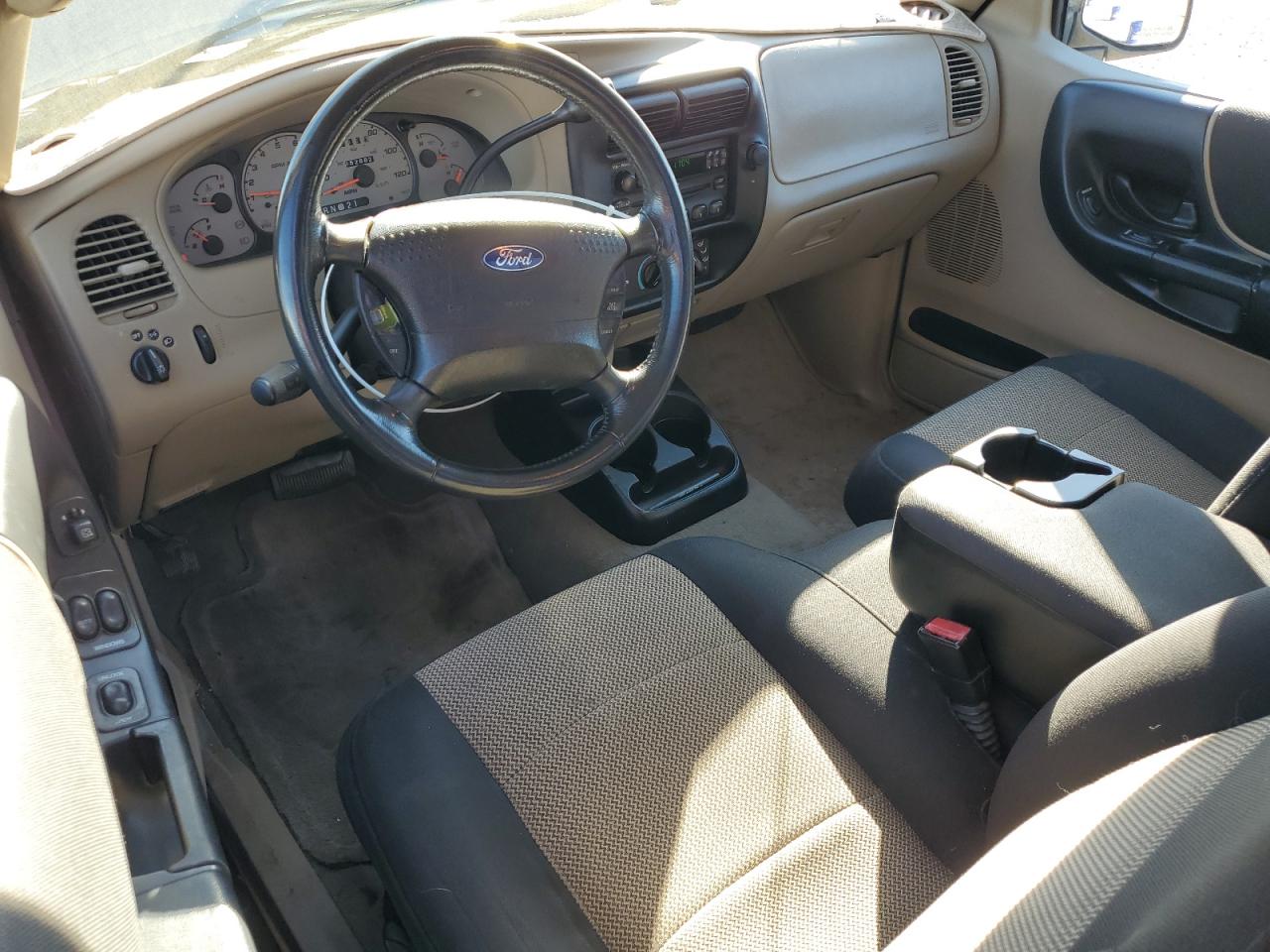 Ford Ranger Super Cab