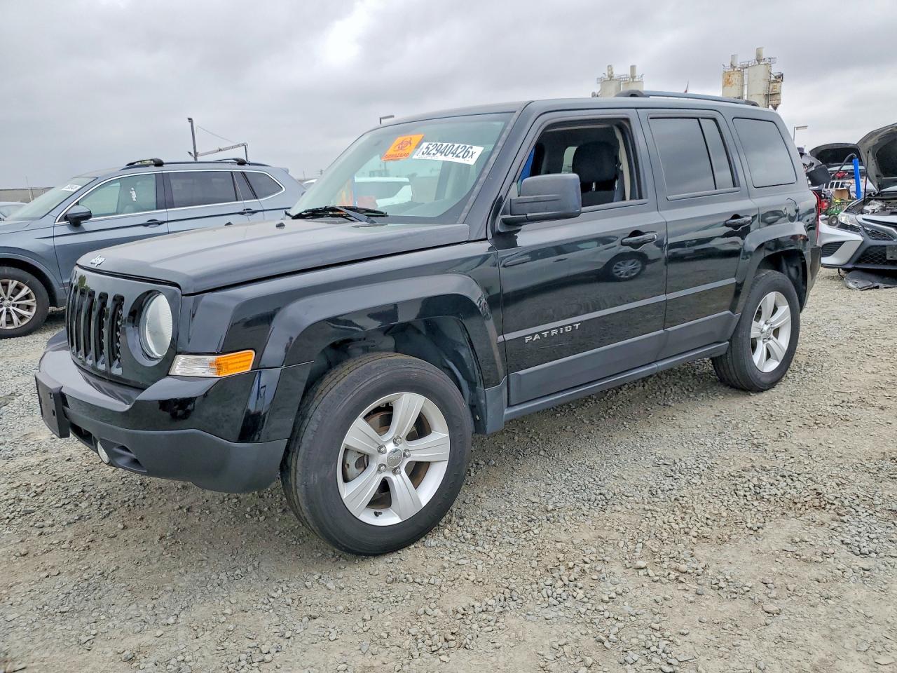 Salvage Jeep Patriot Image