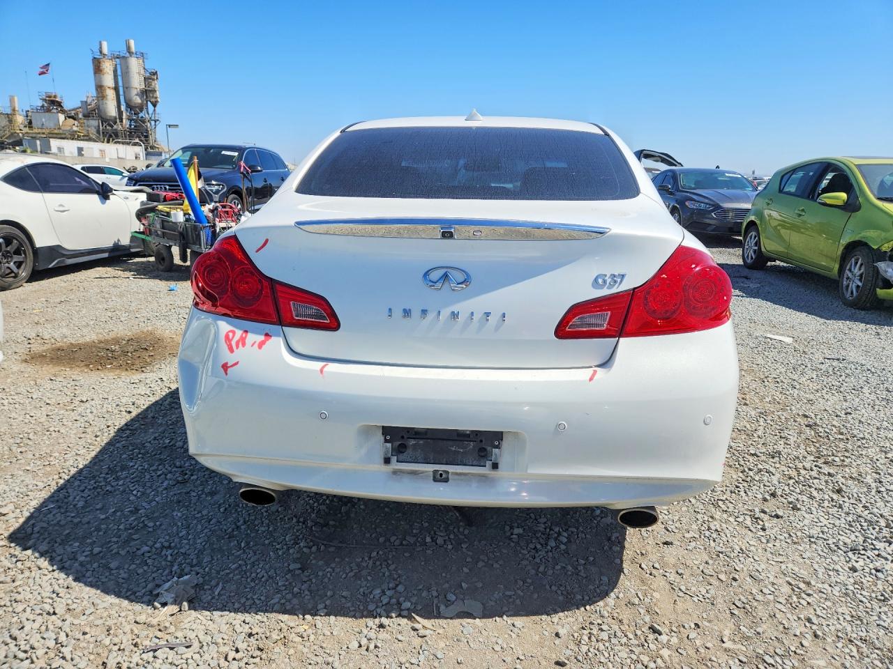 INFINITI G37 Journey