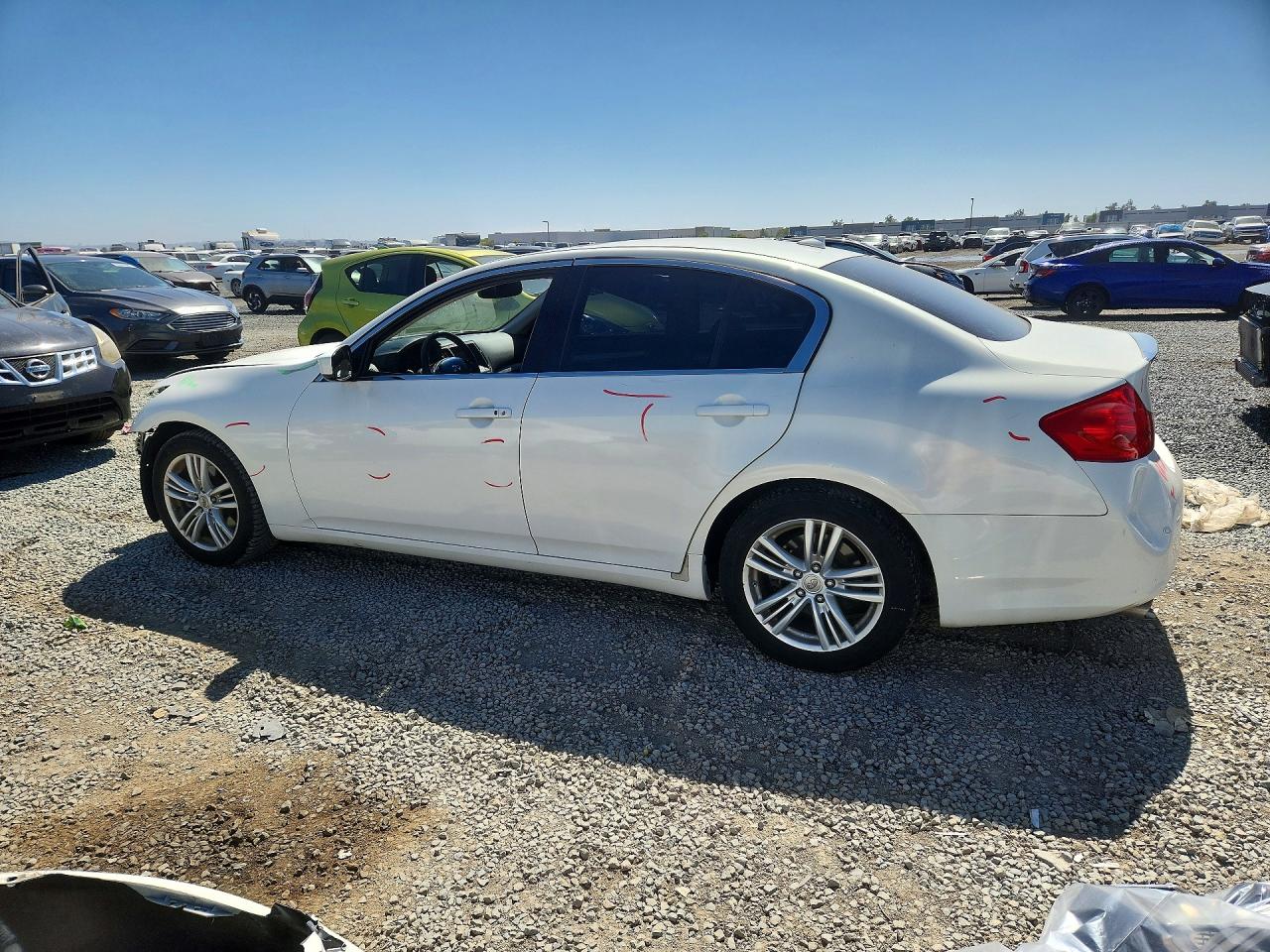 INFINITI G37 Journey