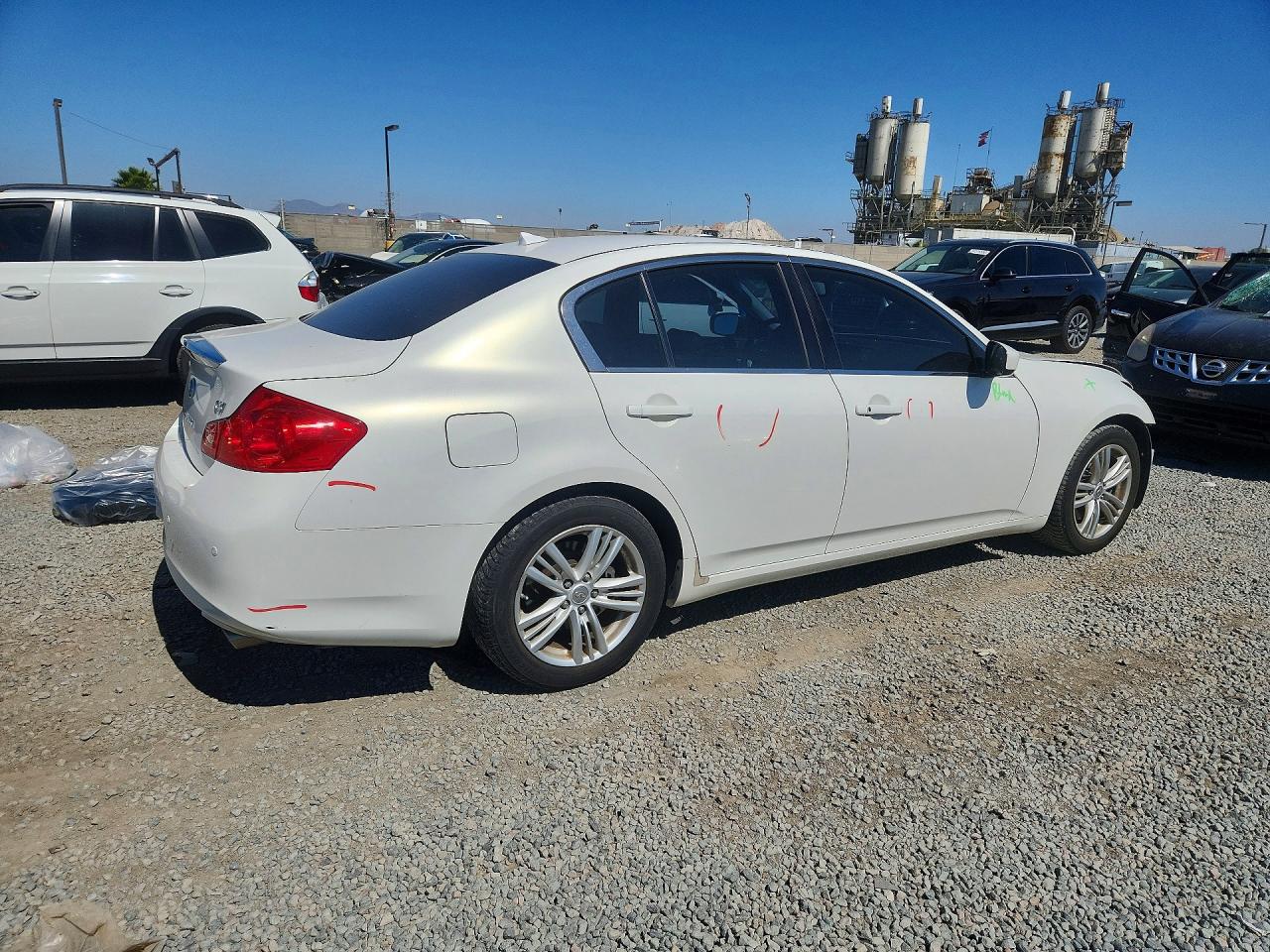 INFINITI G37 Journey