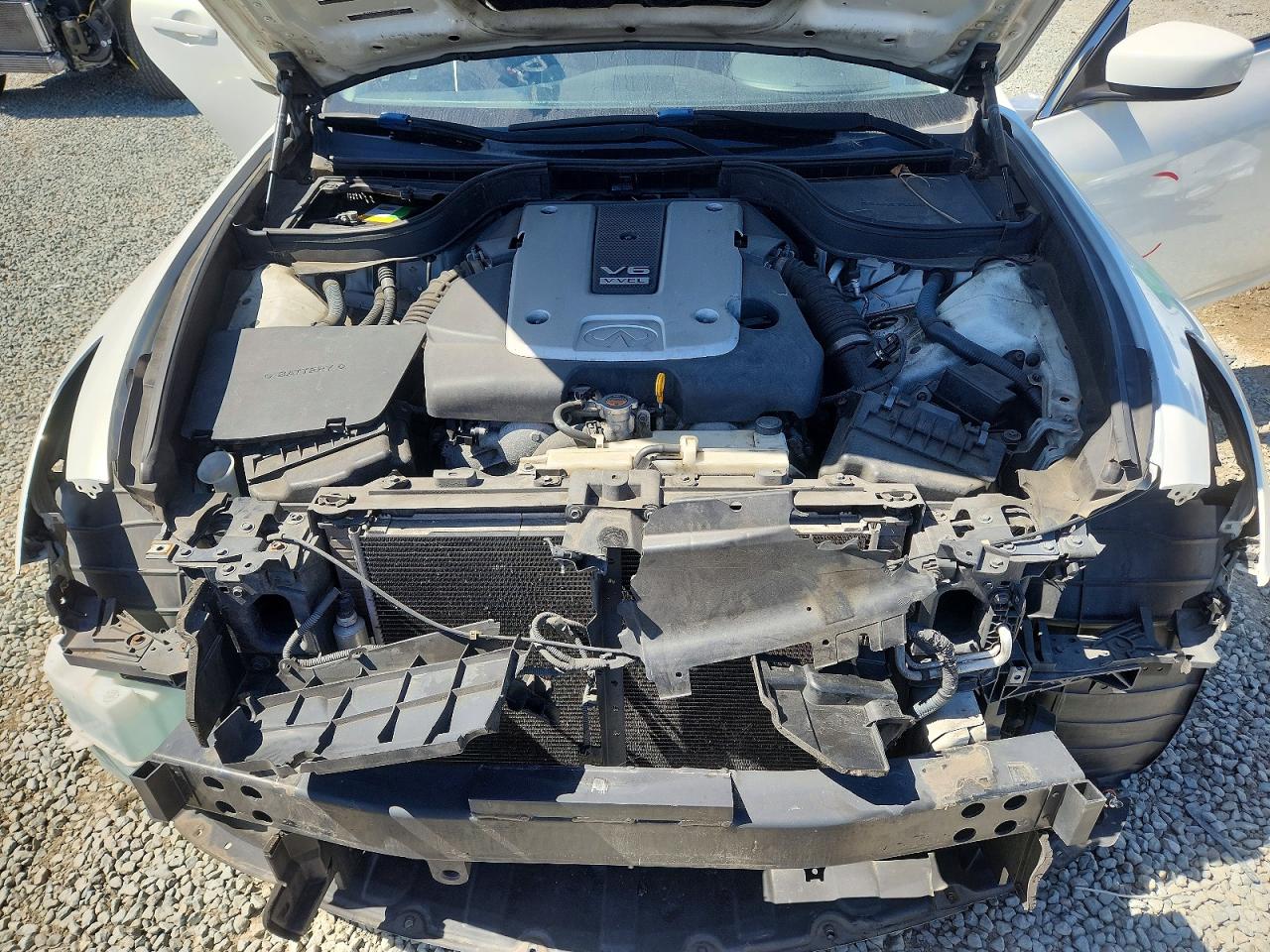 INFINITI G37 Journey