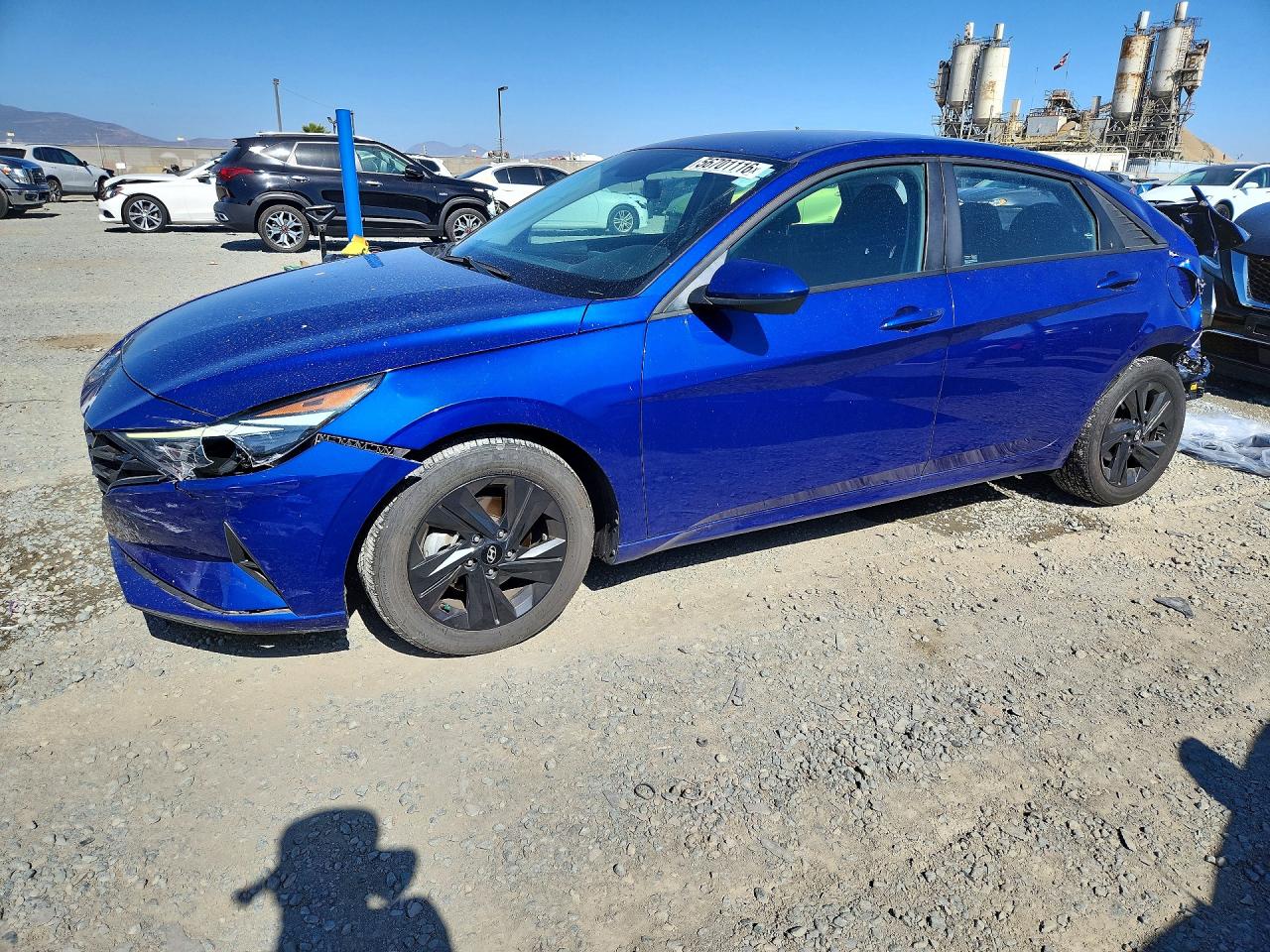 Salvage Hyundai ELANTRA Image