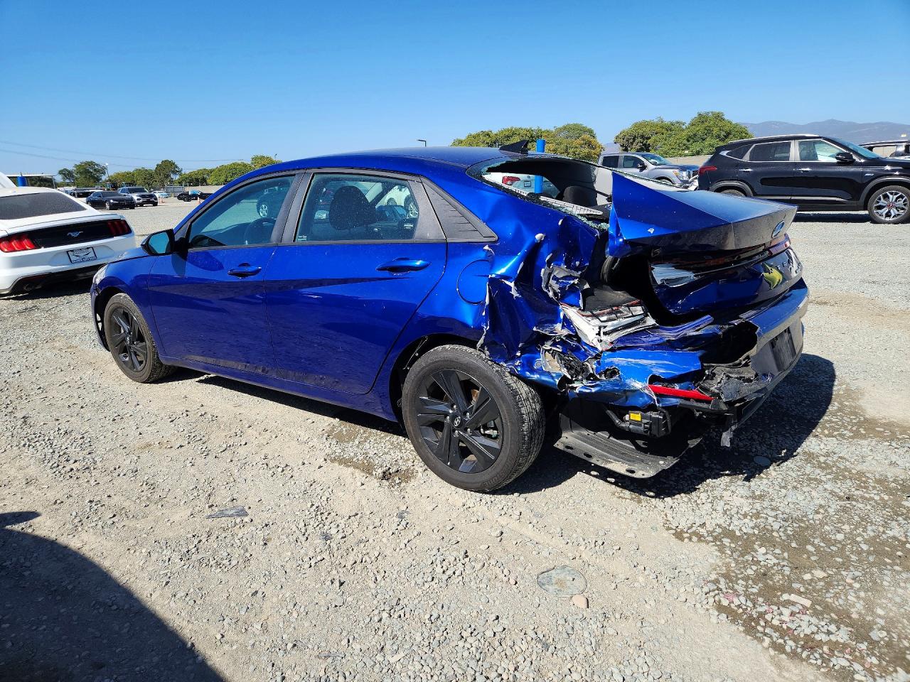 Hyundai ELANTRA Blue