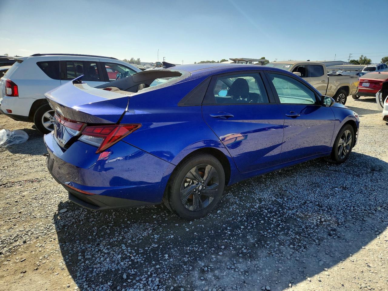 Hyundai ELANTRA Blue