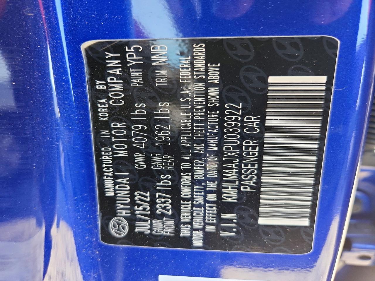Hyundai ELANTRA Blue