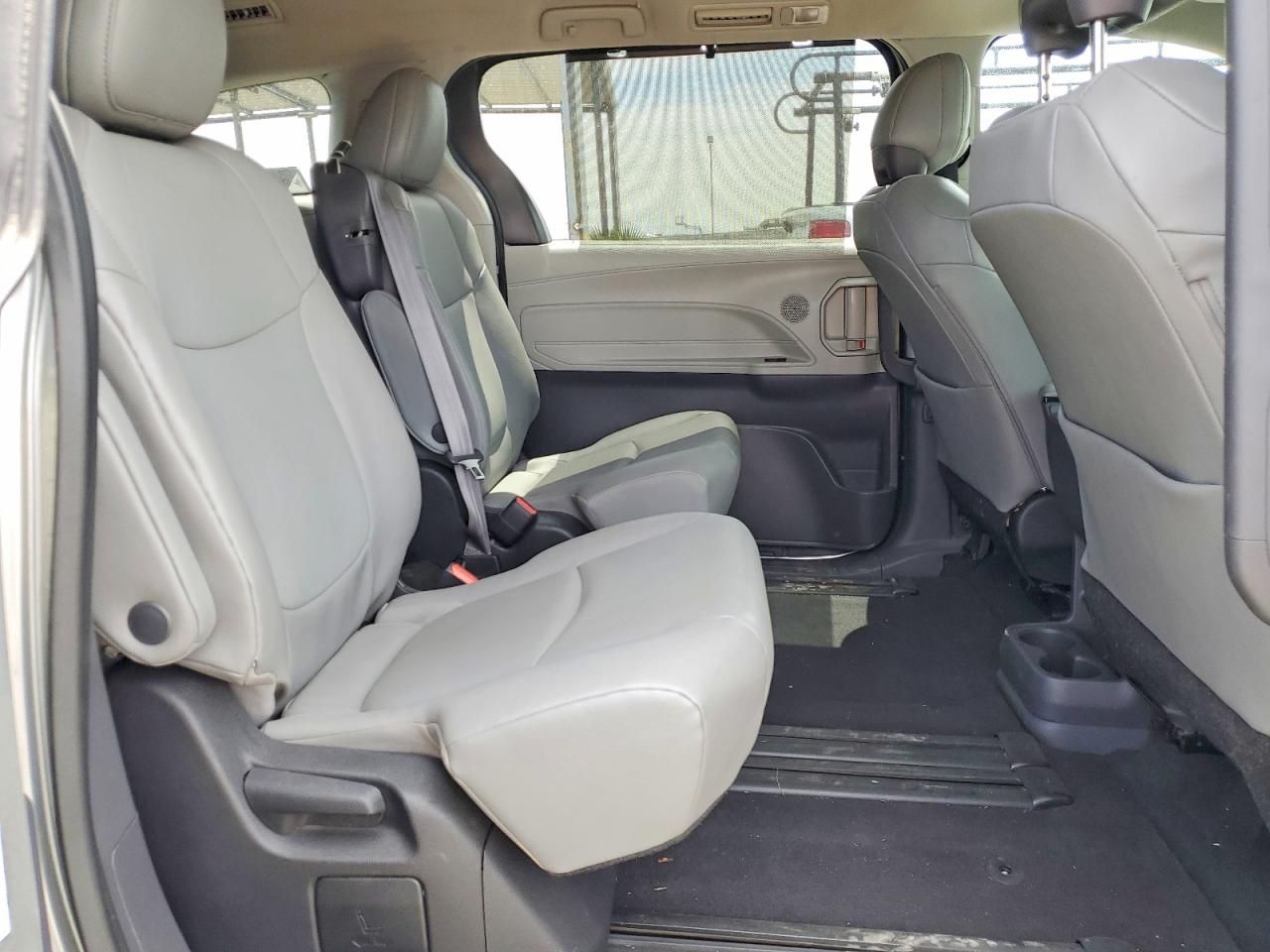 Toyota Sienna Xle