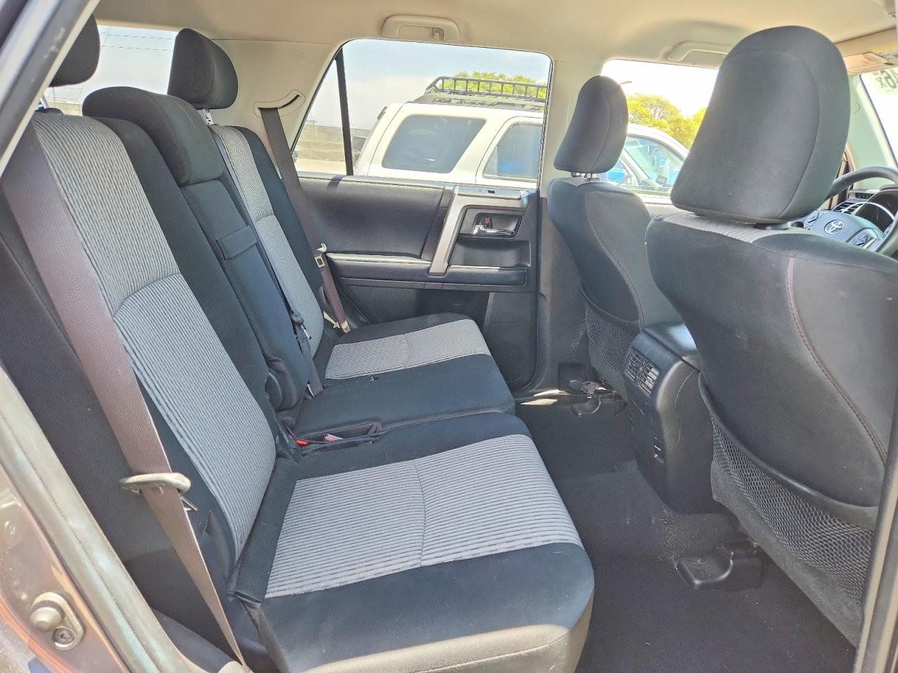 Toyota 4Runner Sr5