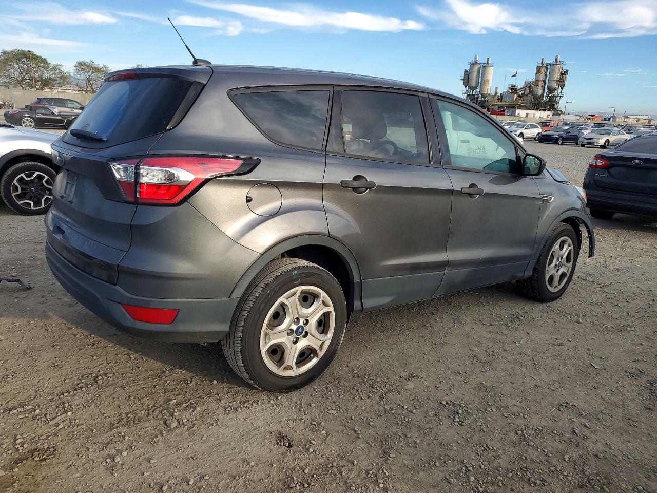 Ford Escape S