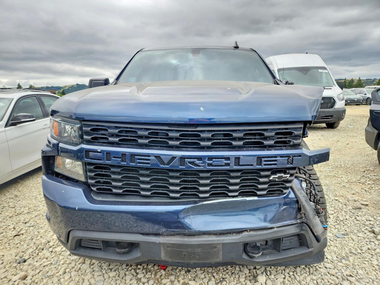 Chevrolet Silverado C1500 Custom