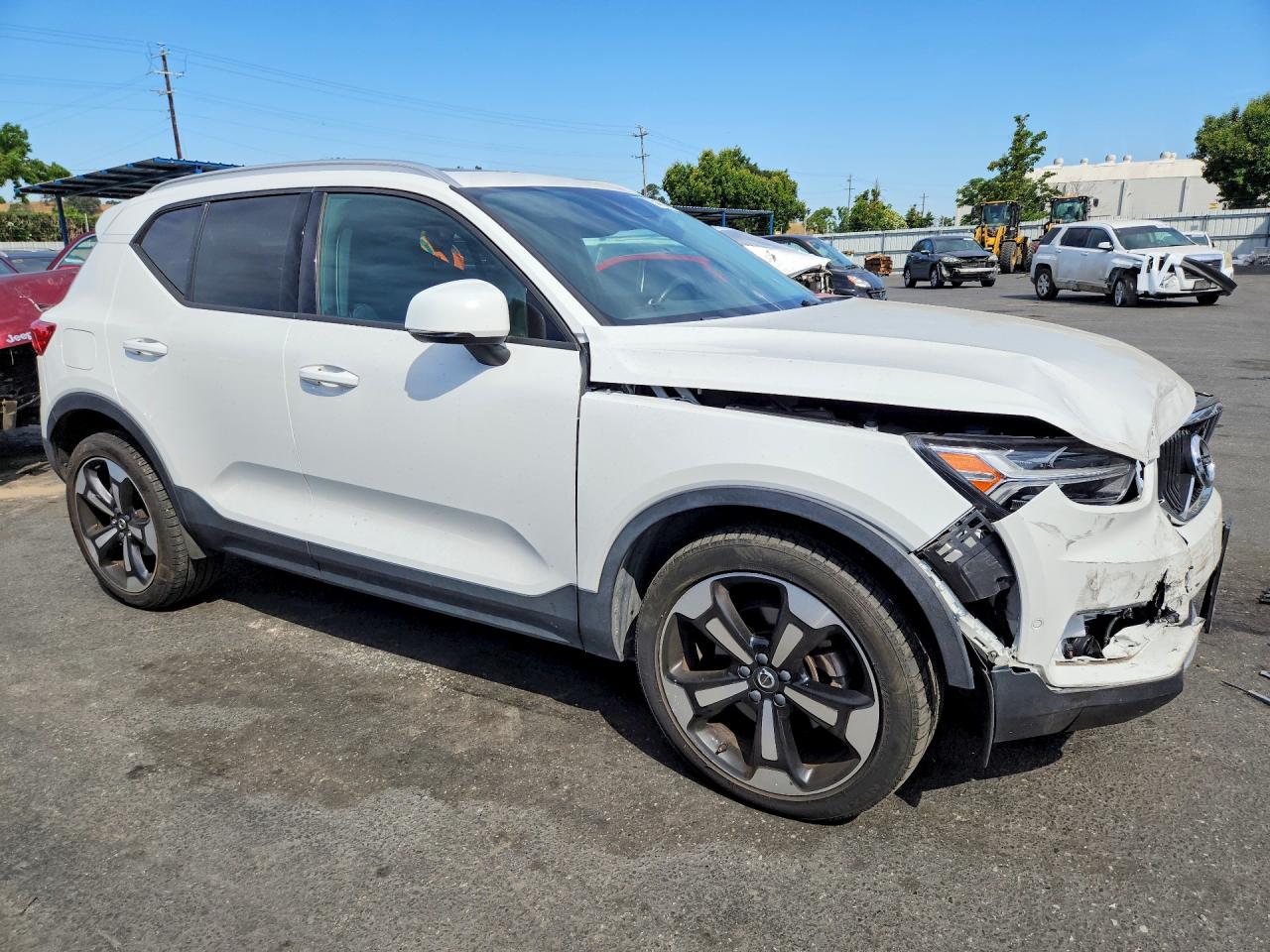 Volvo XC40 T5 Momentum