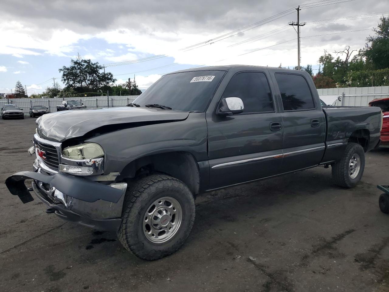 Salvage GMC Sierra Image