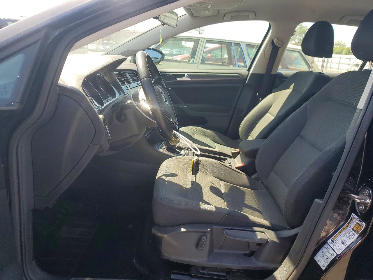 Volkswagen Golf Se