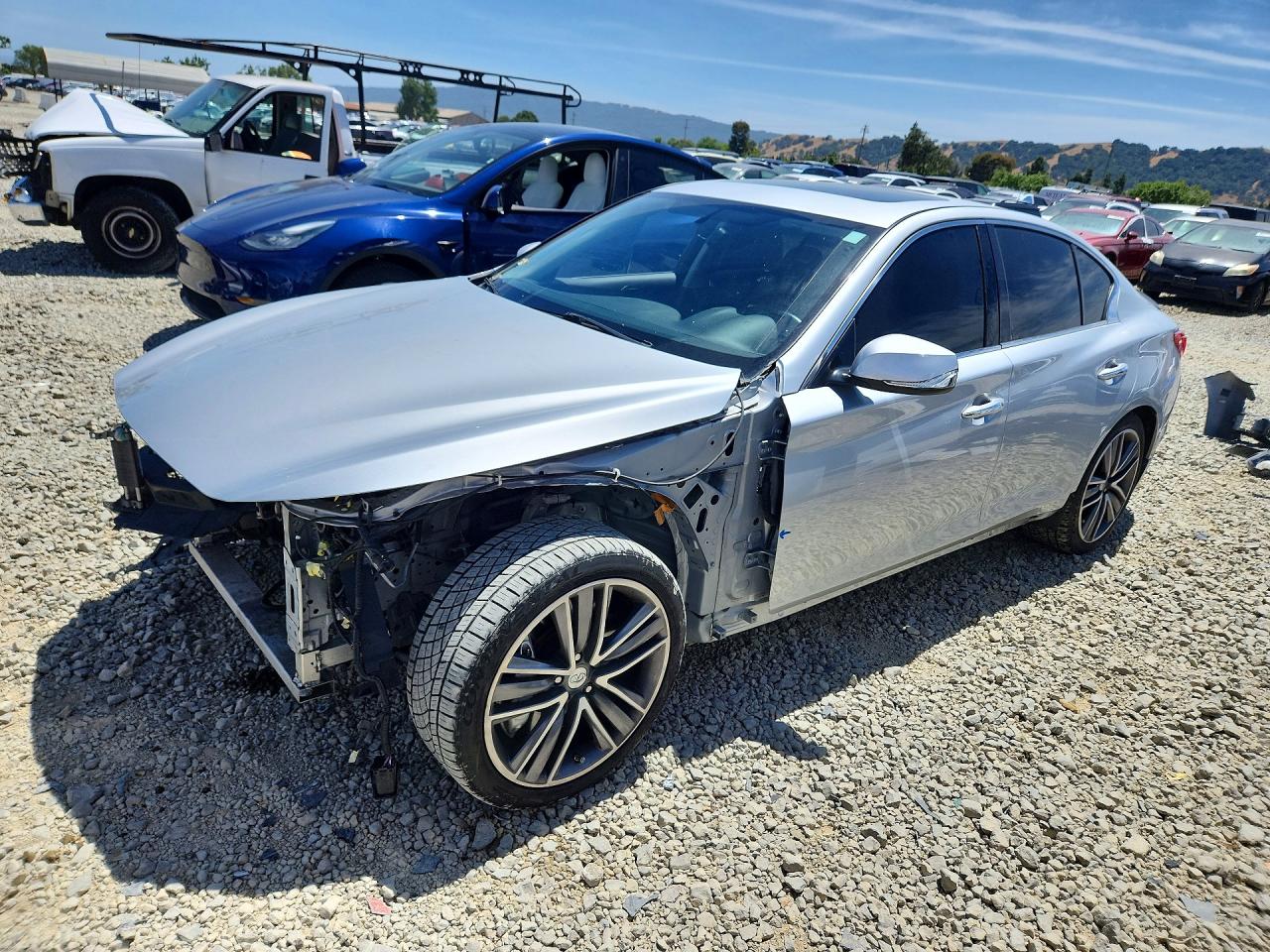 Salvage INFINITI Q50 Image