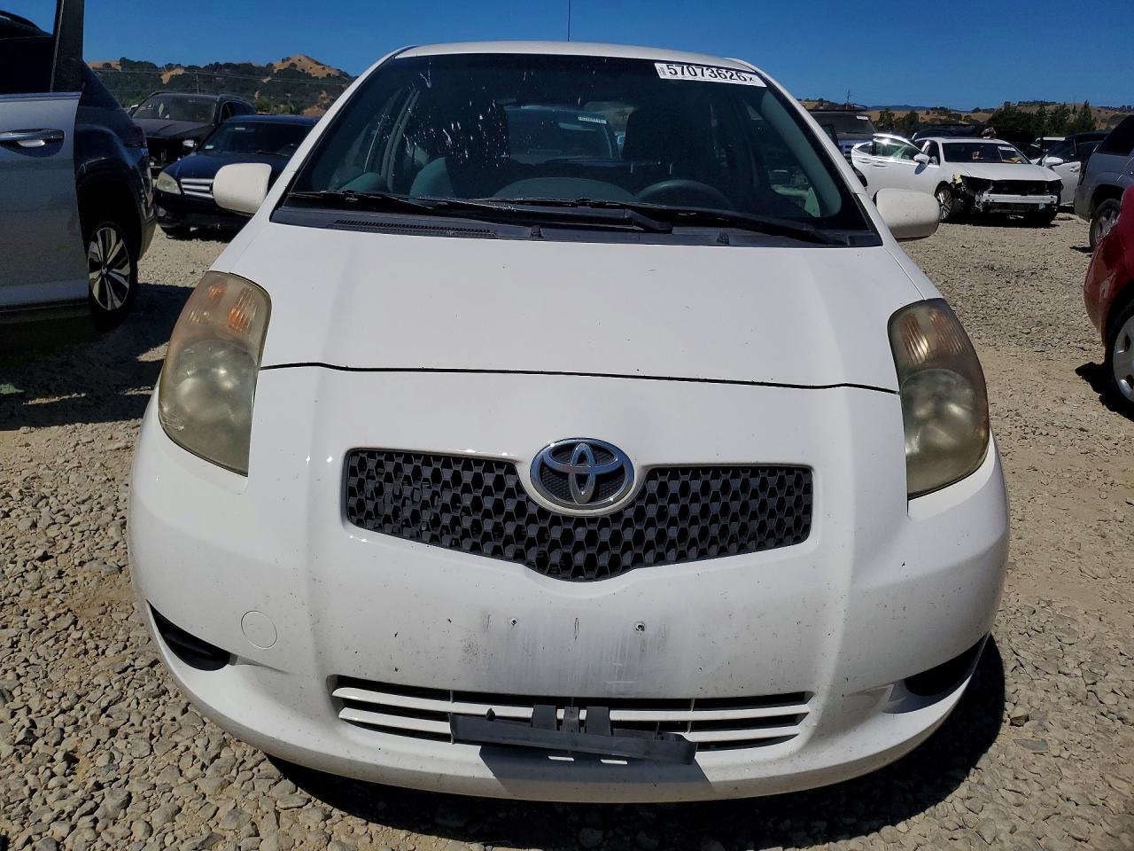 Toyota Yaris Base