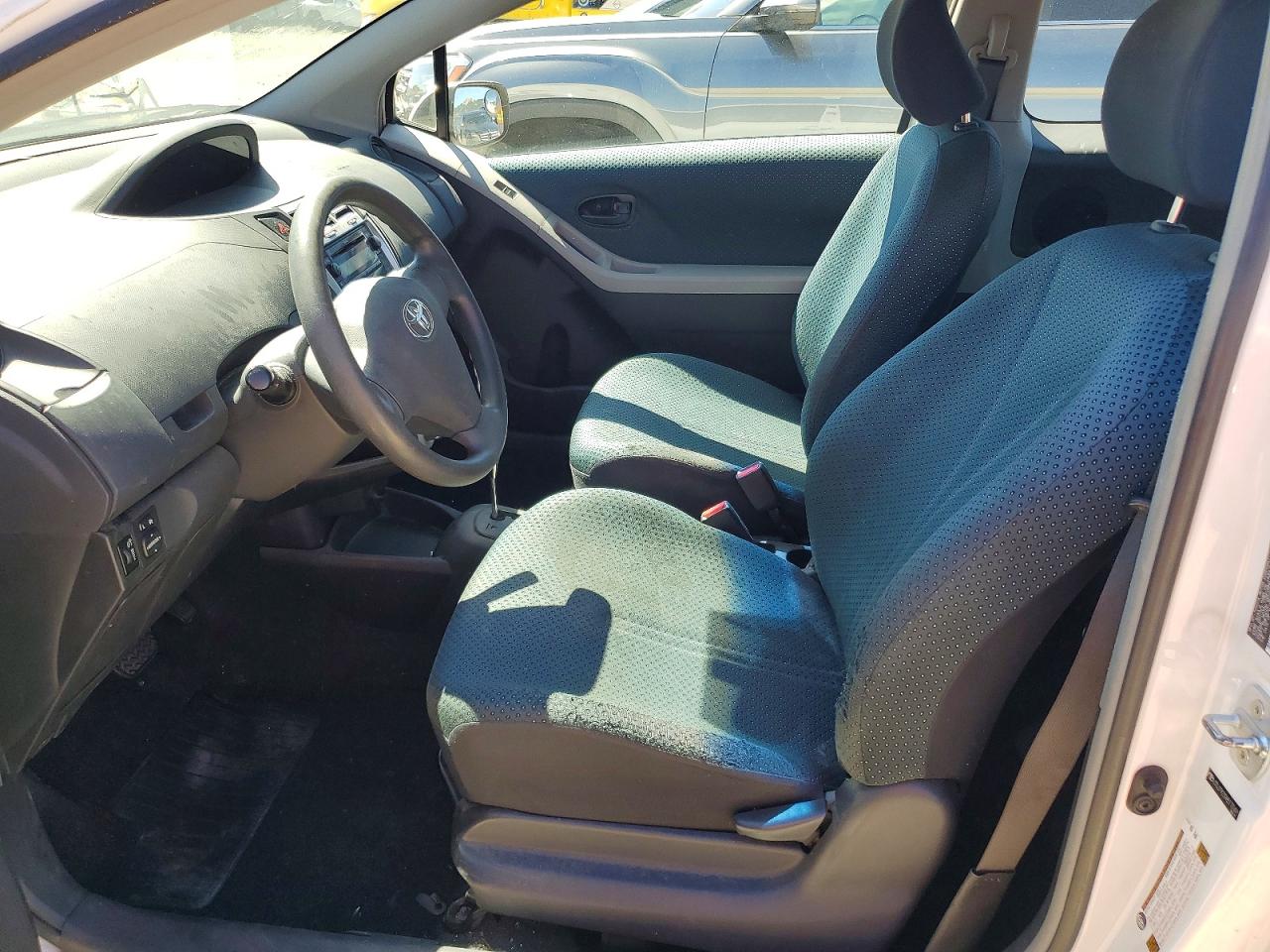 Toyota Yaris Base