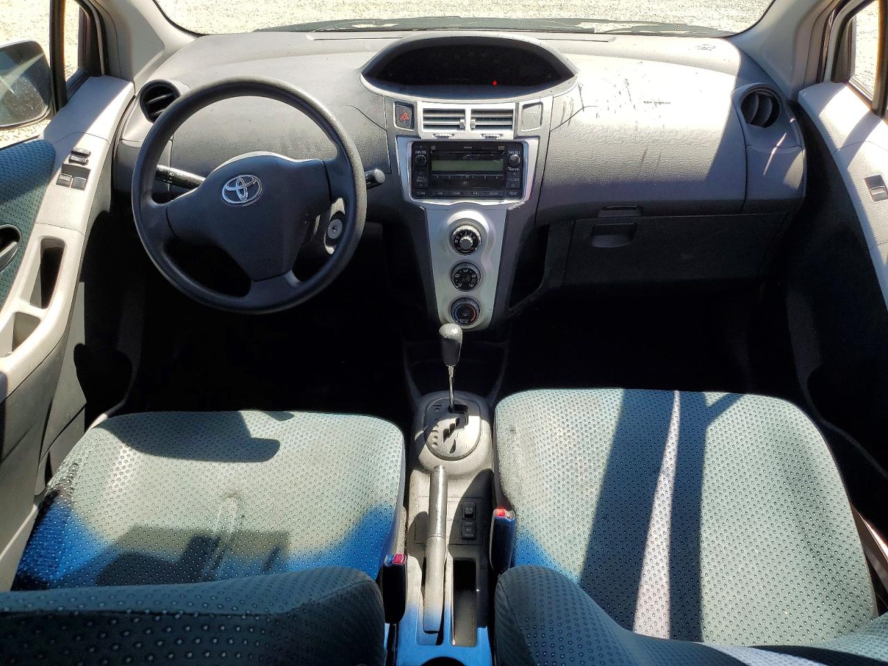 Toyota Yaris Base