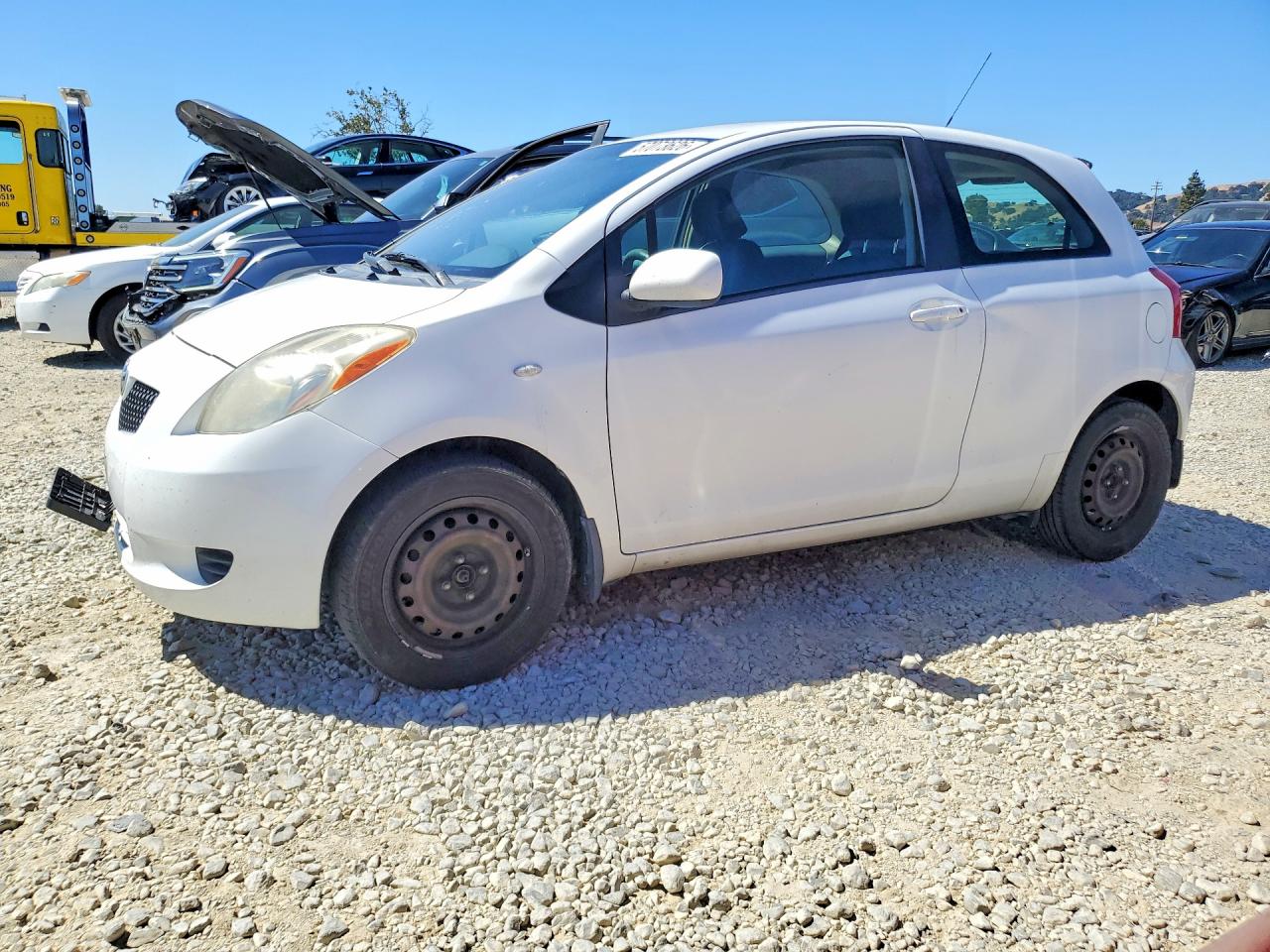 Salvage Toyota Yaris Image