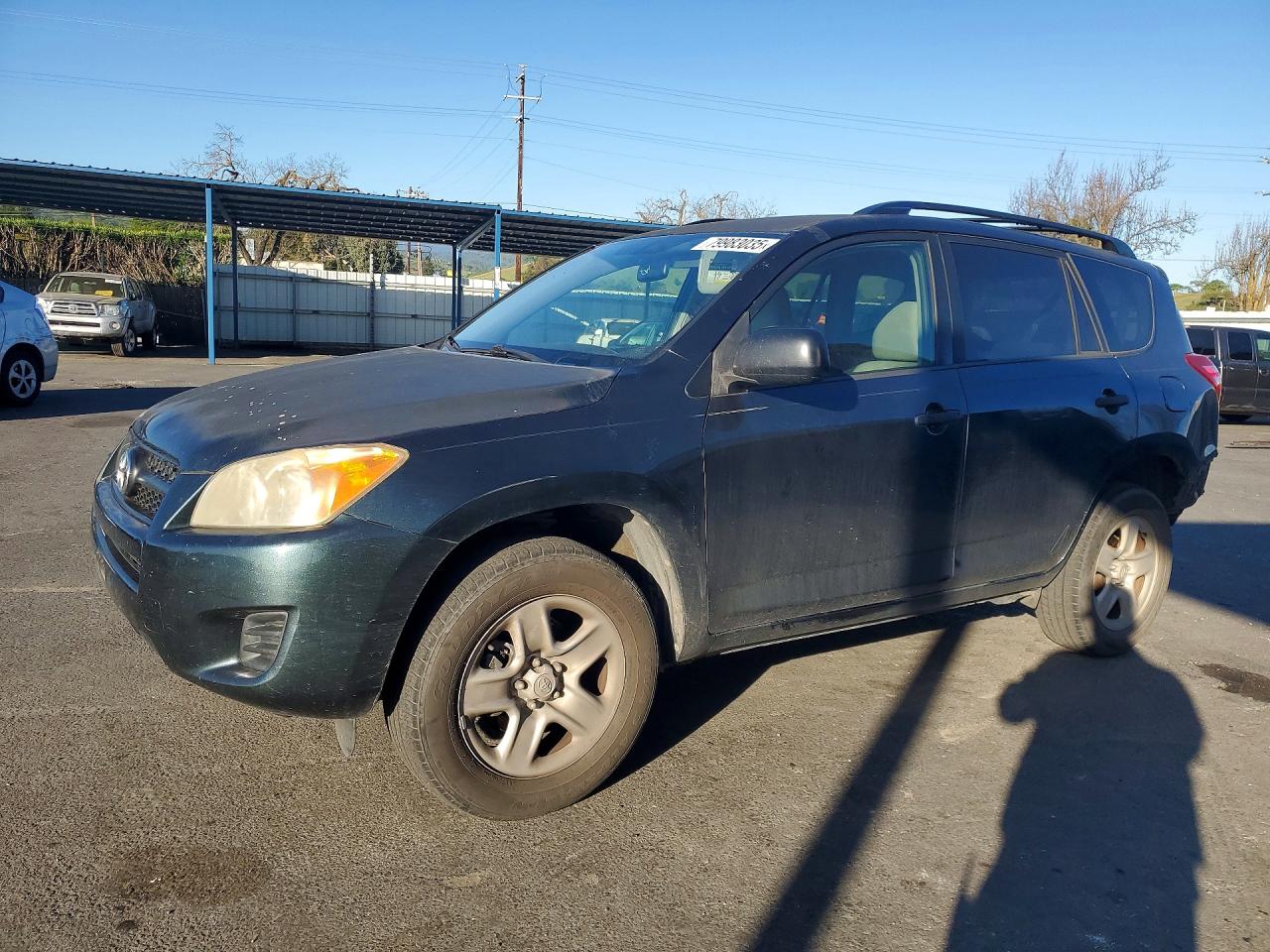 Salvage Toyota RAV4 Image