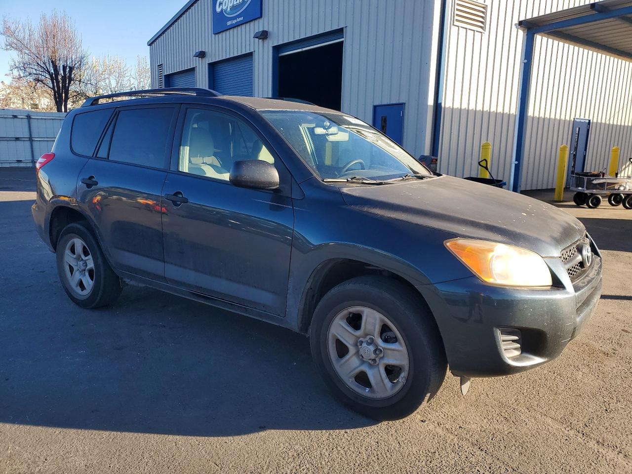 Toyota RAV4 Base