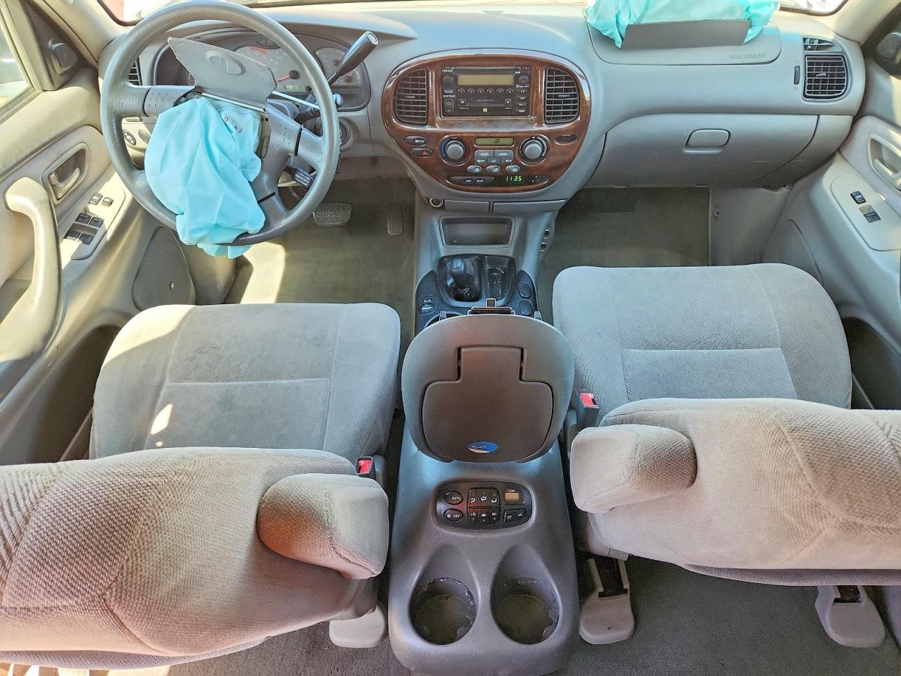 Toyota Sequoia Sr5